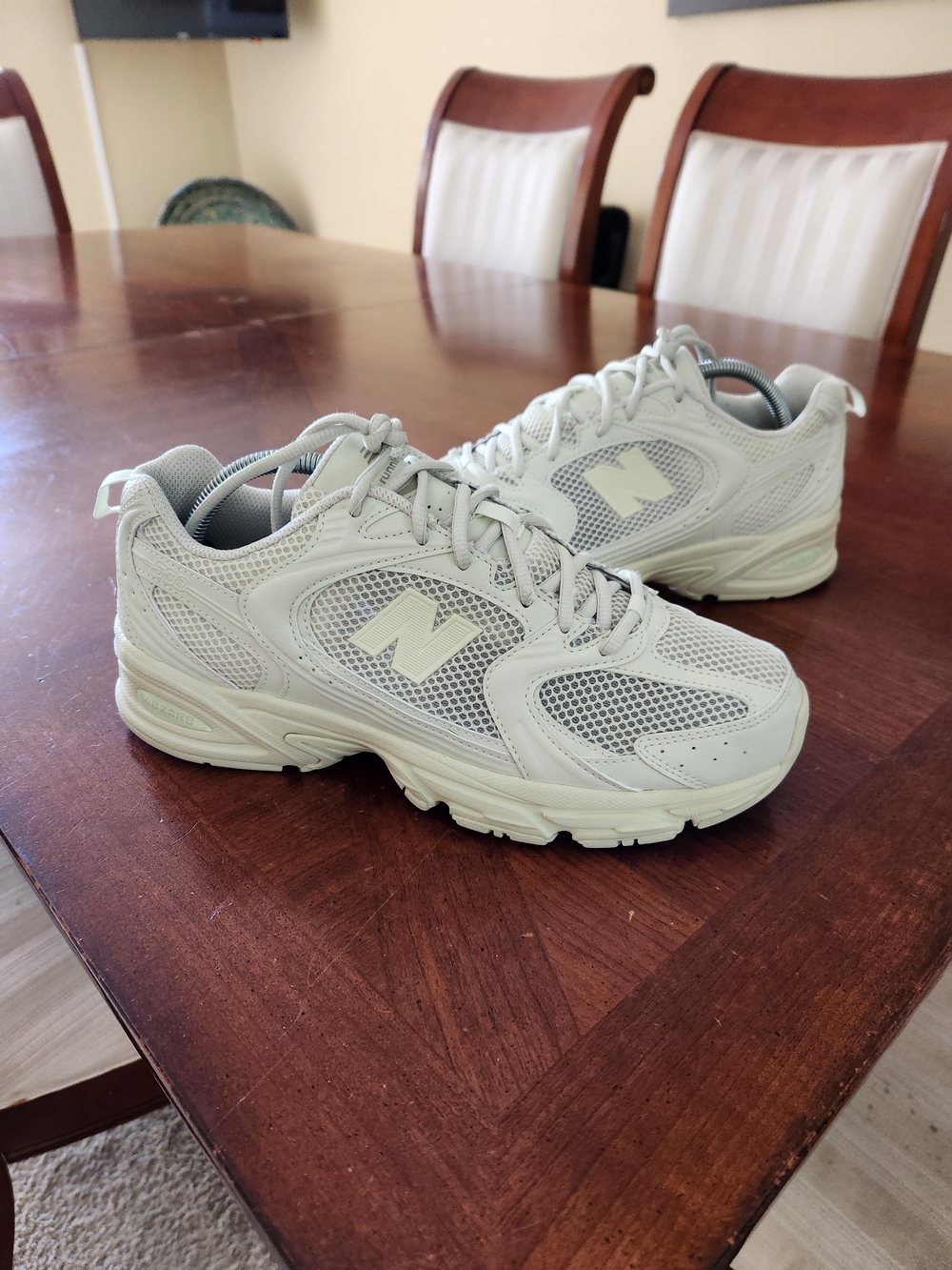 New Balance 530 Moonbeam Size 8.5 Men or 10 Women